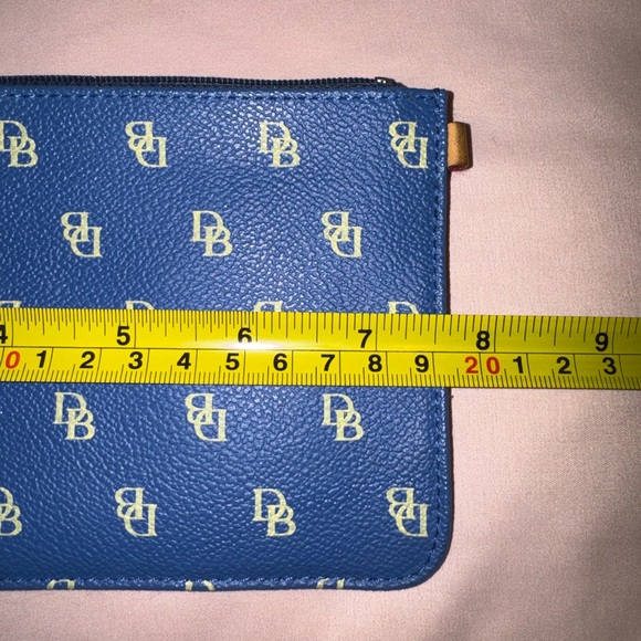 Dooney & Bourke Pouch - Picture 6 of 6